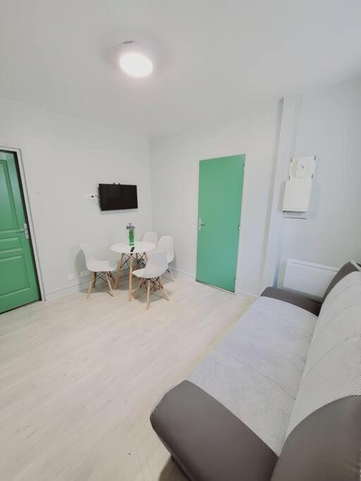 Appartement Proche St Denis "Appart 3" بيارفيت-سور-سين المظهر الخارجي الصورة