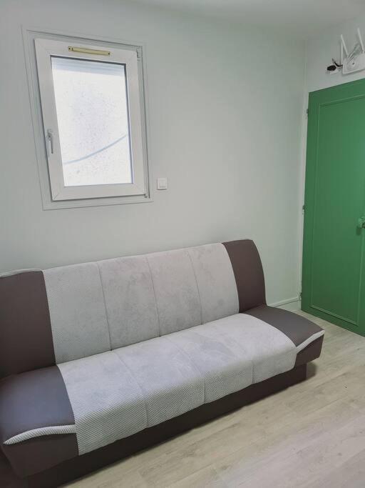 Appartement Proche St Denis "Appart 3" بيارفيت-سور-سين المظهر الخارجي الصورة